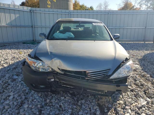 Photo 5 from auction – 2002 TOYOTA CAMRY LE with VIN JTDBE32K220081564