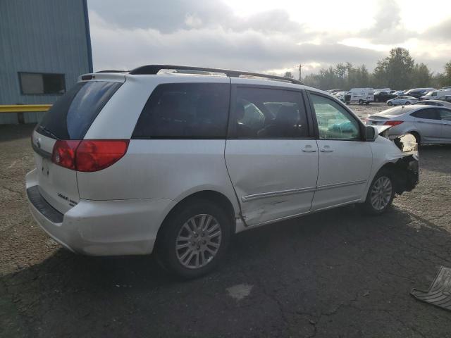 Photo 3 from auction – 2010 TOYOTA SIENNA XLE with VIN 5TDDK4CC3AS034036