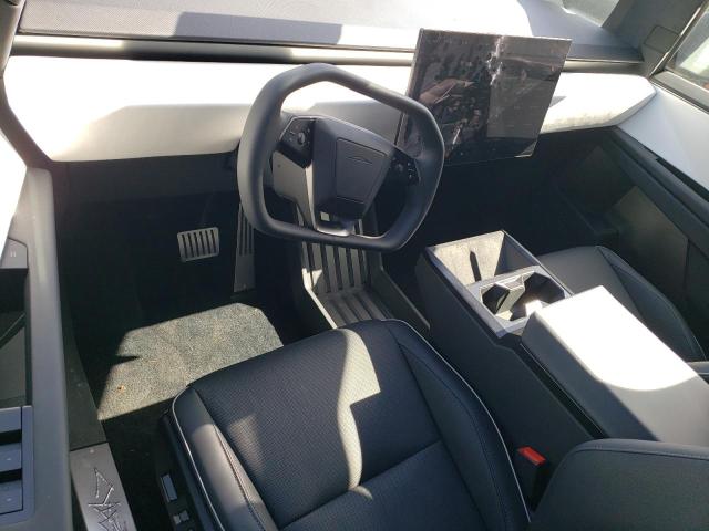 Photo 8 from auction – 2024 TESLA CYBERTRUCK with VIN 7G2CEHED8RA006307