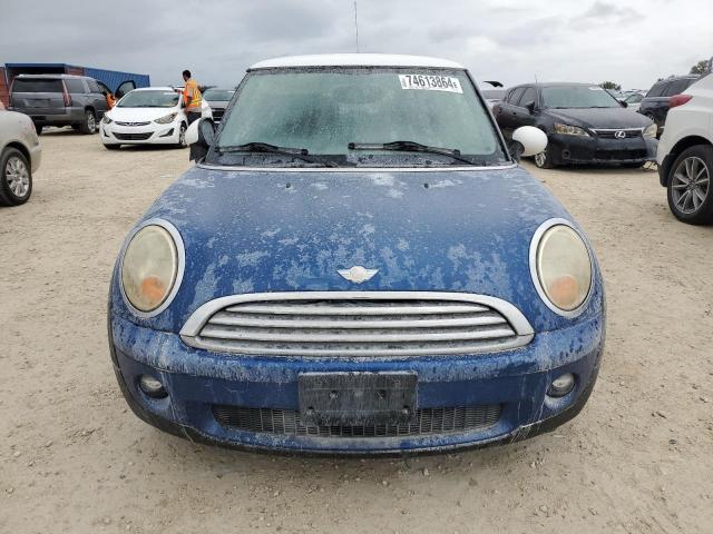 Photo 5 from auction – 2007 MINI COOPER with VIN WMWMF33577TT54788