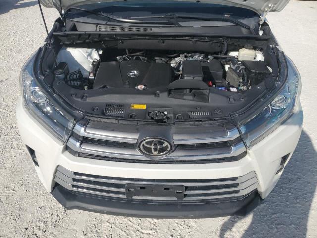 Photo 12 from auction – 2017 TOYOTA HIGHLANDER with VIN 5TDYZRFH2HS230786