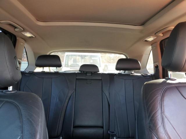 Photo 10 from auction – 2015 BMW X5 XDRIVE3 with VIN 5UXKR0C52F0K56802