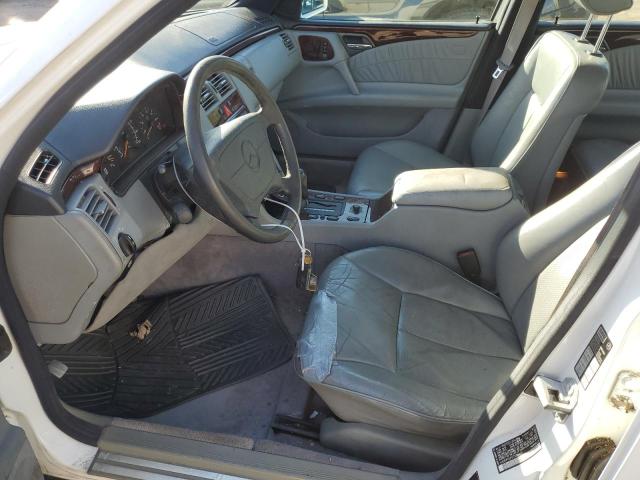 Photo 7 from auction – 1996 MERCEDES-BENZ E 320 with VIN WDBJF55F9TJ005448