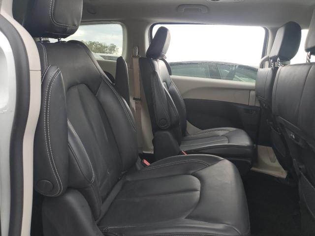 Photo 11 from auction – 2023 CHRYSLER PACIFICA H with VIN 2C4RC1L76PR572591