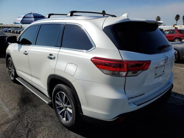 Photo 2 from auction – 2017 TOYOTA HIGHLANDER with VIN 5TDKZRFH0HS525360