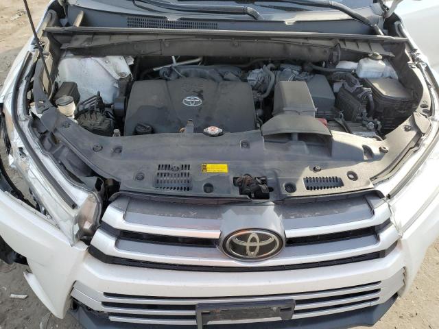 Photo 12 from auction – 2019 TOYOTA HIGHLANDER with VIN 5TDJZRFH9KS570753