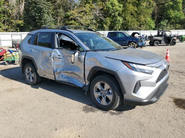 Photo 4 from auction – 2023 TOYOTA RAV4 XLE with VIN 2T3W1RFVXPC214693