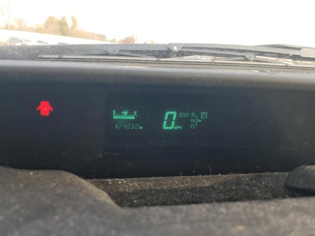 Photo 9 from auction – 2004 TOYOTA PRIUS with VIN JTDKB20U440021120