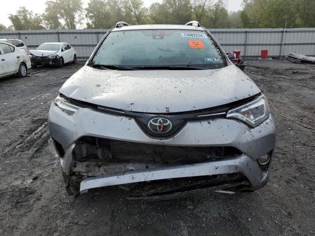Photo 5 from auction – 2018 TOYOTA RAV4 LIMIT with VIN JTMDFREV3JJ230958