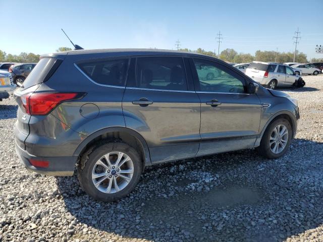 Photo 3 from auction – 2019 FORD ESCAPE SE with VIN 1FMCU0GD2KUA87529