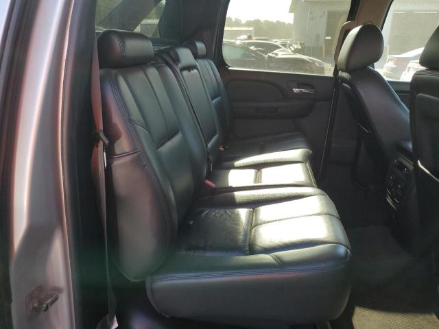 Photo 10 from auction – 2011 CHEVROLET AVALANCHE with VIN 3GNTKFE36BG133476