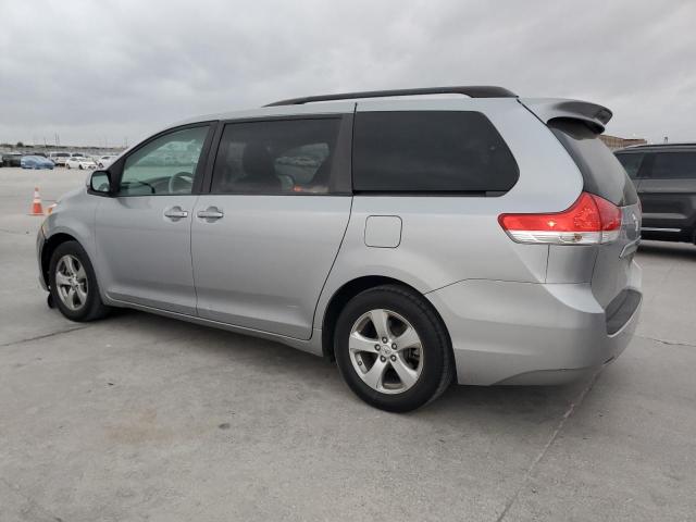Photo 2 from auction – 2011 TOYOTA SIENNA LE with VIN 5TDKK3DC5BS077925