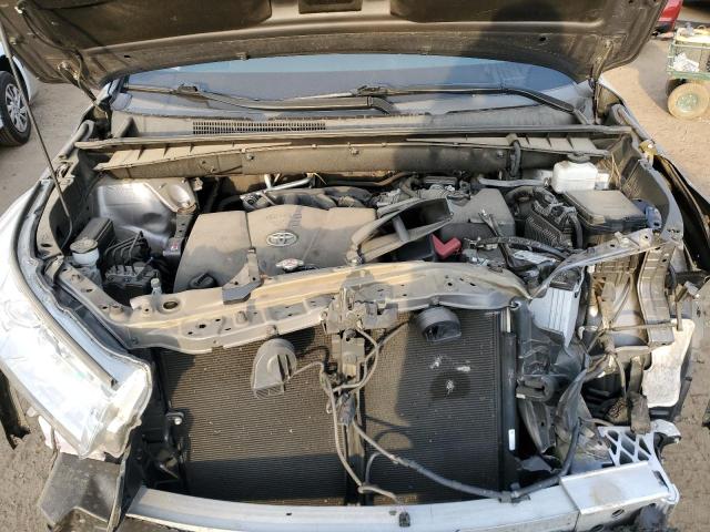 Photo 12 from auction – 2017 TOYOTA HIGHLANDER with VIN 5TDBZRFH9HS473582