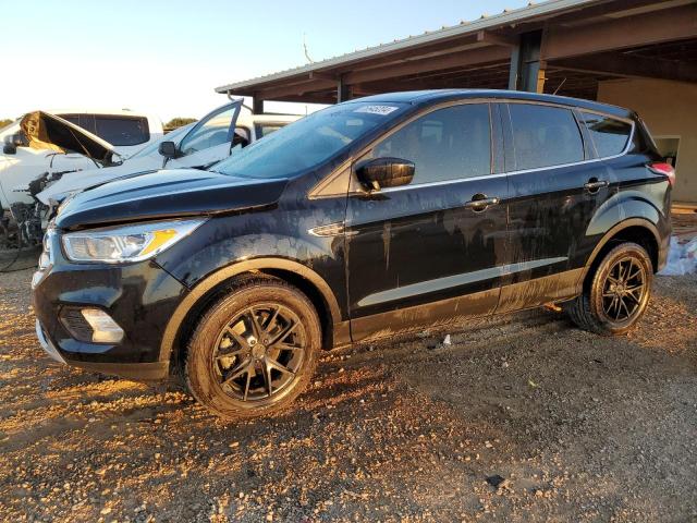 FORD ESCAPE SE 2017 with VIN 1FMCU0GD6HUE51685 - Photo from auction