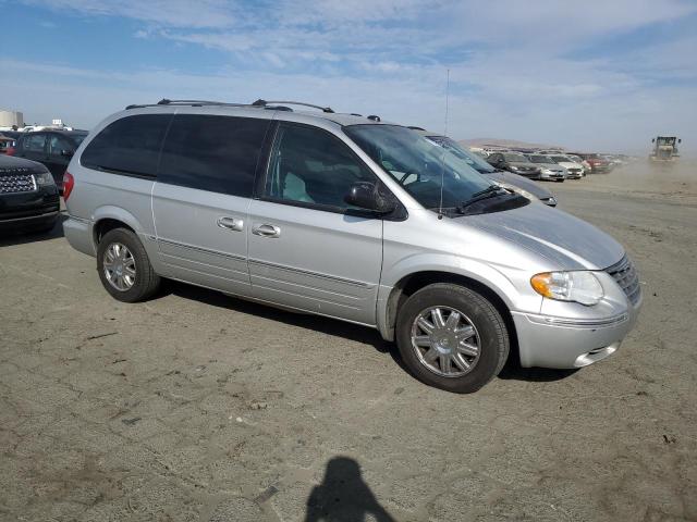 Photo 4 from auction – 2005 CHRYSLER TOWN & COU with VIN 2C8GP64L45R391666