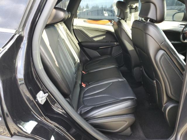 Photo 11 from auction – 2019 LINCOLN MKC RESERV with VIN 5LMTJ3DH2KUL17441