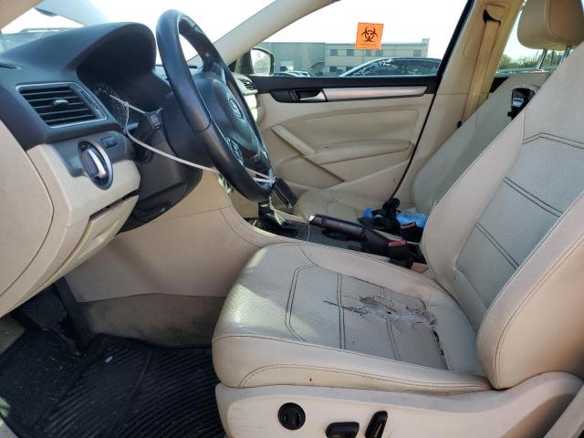 Photo 7 from auction – 2014 VOLKSWAGEN PASSAT S with VIN 1VWAT7A39EC119696