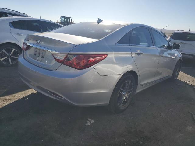 Photo 3 from auction – 2012 HYUNDAI SONATA GLS with VIN 5NPEB4AC1CH468861
