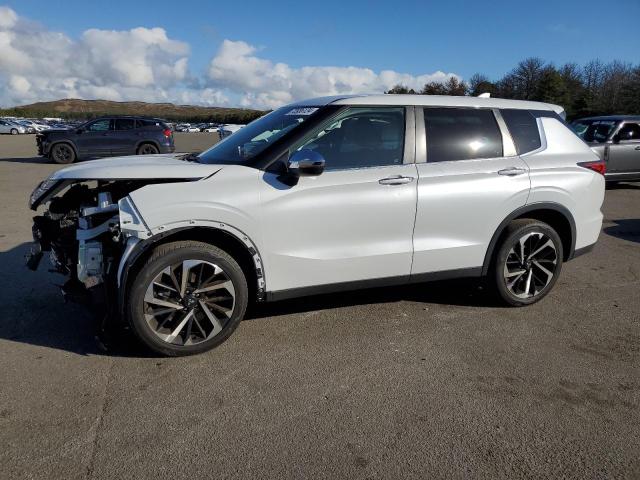 MITSUBISHI OUTLANDER 2022 with VIN JA4J4TA81NZ025811 - Photo from auction