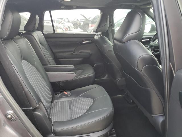 Photo 11 from auction – 2021 TOYOTA HIGHLANDER with VIN 5TDLZRBH1MS087226
