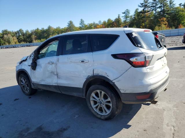 Photo 2 from auction – 2017 FORD ESCAPE SE with VIN 1FMCU9GD5HUB47882