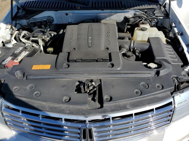 Photo 12 from auction – 2010 LINCOLN NAVIGATOR with VIN 5LMJJ2J50AEJ00409
