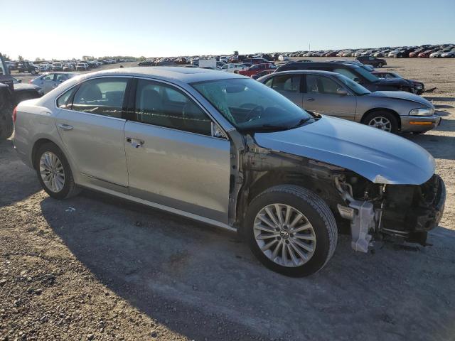 Photo 4 from auction – 2016 VOLKSWAGEN PASSAT SE with VIN 1VWBS7A32GC067600