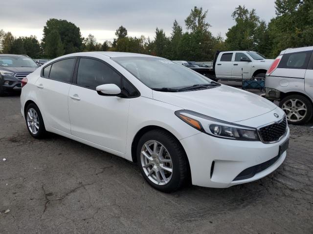 Photo 4 from auction – 2017 KIA FORTE LX with VIN 3KPFL4A74HE068826