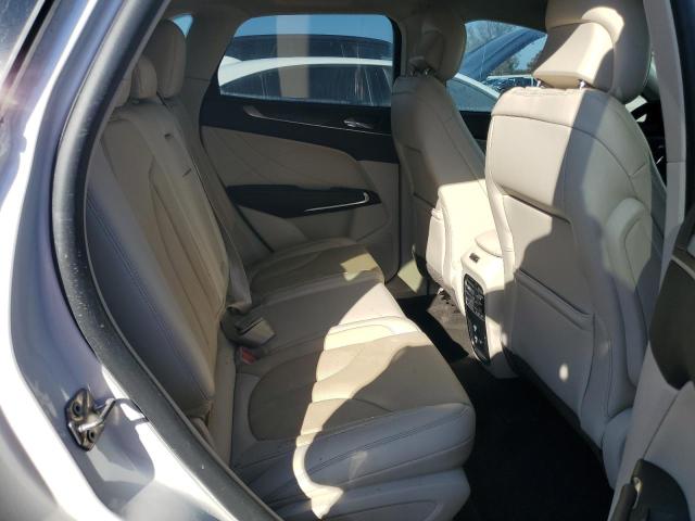 Photo 11 from auction – 2019 LINCOLN MKC RESERV with VIN 5LMCJ3C90KUL43465