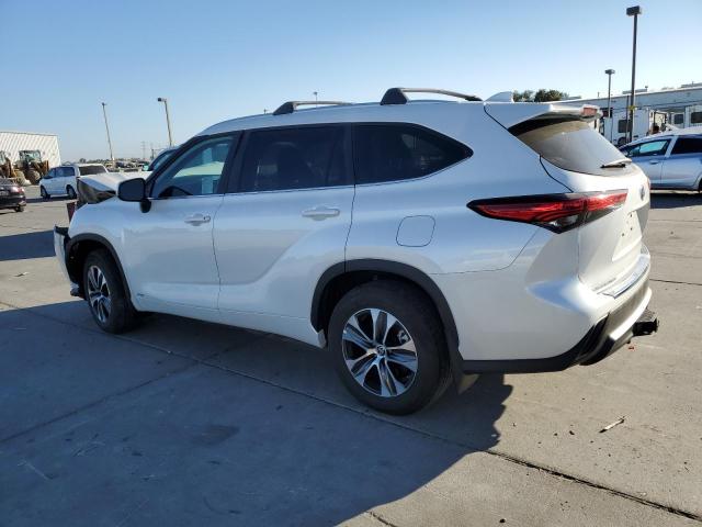 Photo 2 from auction – 2023 TOYOTA HIGHLANDER with VIN 5TDKBRCH4PS113997