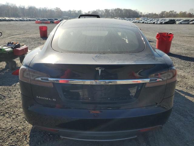 Photo 6 from auction – 2013 TESLA MODEL S with VIN 5YJSA1CN0DFP04516