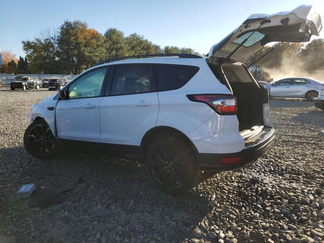 Photo 2 from auction – 2018 FORD ESCAPE SE with VIN 1FMCU9GD4JUC16194