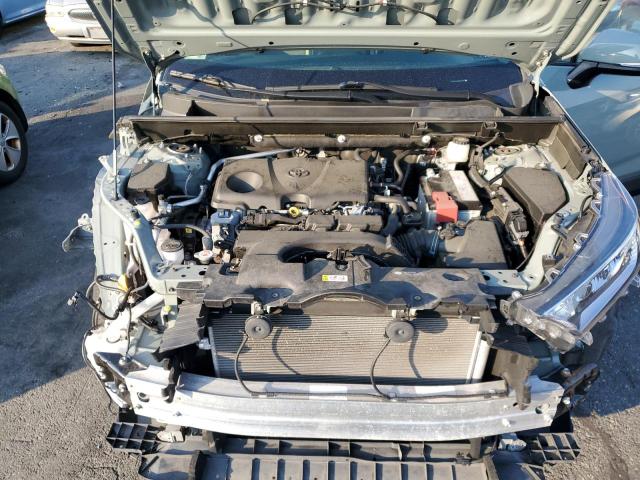Photo 12 from auction – 2019 TOYOTA RAV4 XLE with VIN JTMP1RFV6KD040663