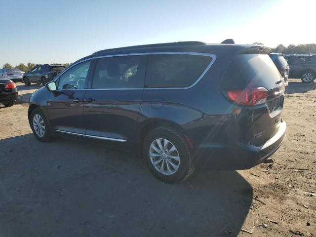Photo 2 from auction – 2017 CHRYSLER PACIFICA T with VIN 2C4RC1BG1HR611073