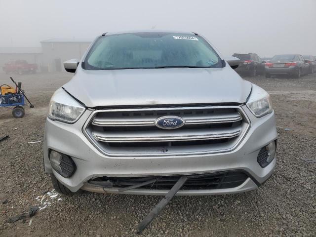 Photo 5 from auction – 2017 FORD ESCAPE SE with VIN 1FMCU9GD1HUC08595