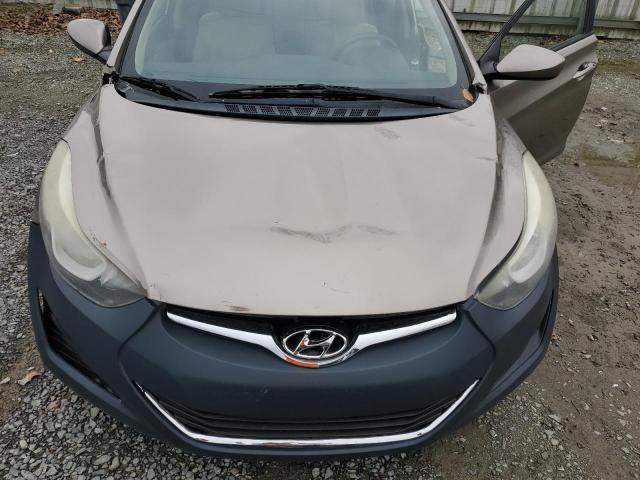Photo 11 from auction – 2016 HYUNDAI ELANTRA SE with VIN 5NPDH4AE2GH702765