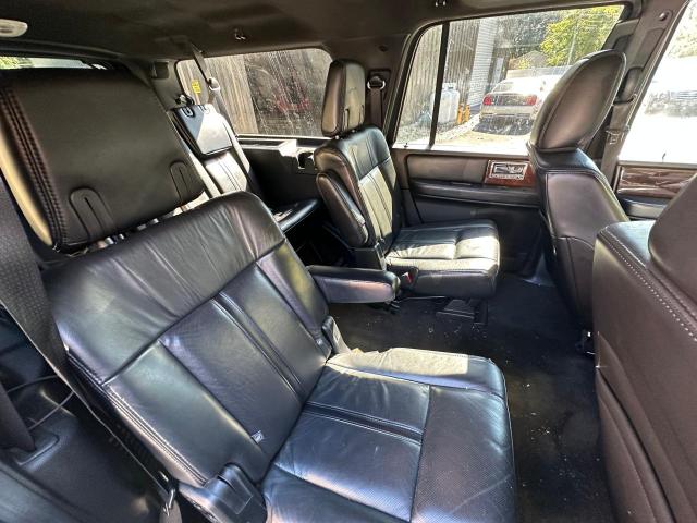 Photo 6 from auction – 2016 LINCOLN NAVIGATOR with VIN 5LMJJ3JT0GEL08464