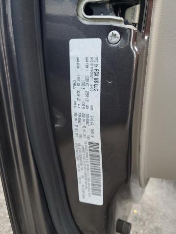 Photo 14 from auction – 2016 CHRYSLER TOWN & COU with VIN 2C4RC1AG7GR247208