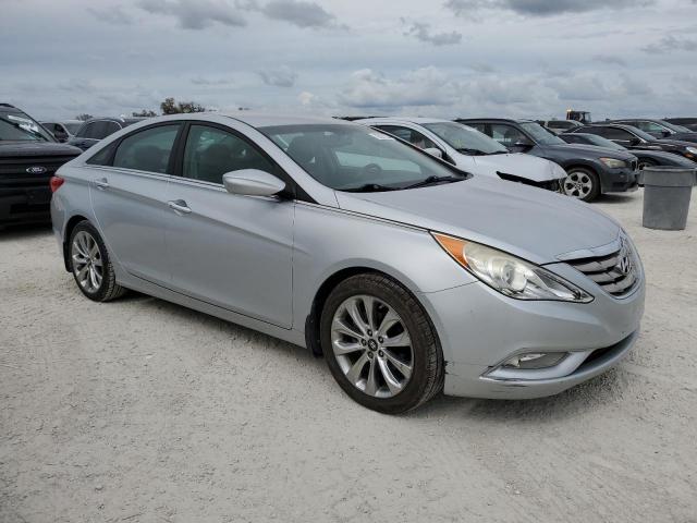Photo 4 from auction – 2012 HYUNDAI SONATA SE with VIN 5NPEC4AC6CH440454