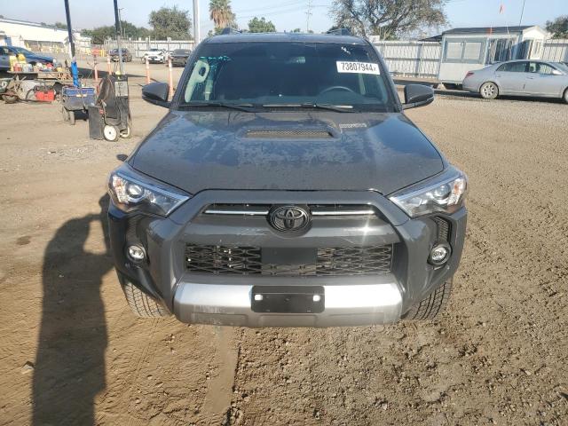 Photo 5 from auction – 2024 TOYOTA 4RUNNER SR with VIN JTERU5JR0R6264380