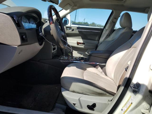Photo 7 from auction – 2009 CHRYSLER 300C with VIN 2C3KA63T89H581047