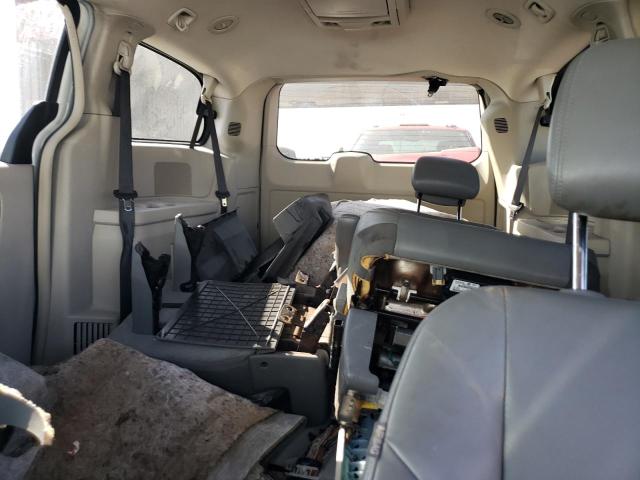 Photo 10 from auction – 2016 CHRYSLER TOWN & COU with VIN 2C4RC1BGXGR173619