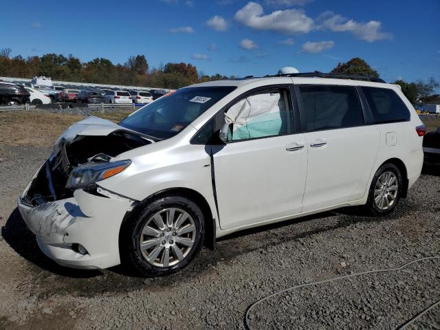 TOYOTA SIENNA XLE 2017 with VIN 5TDDZ3DC0HS173667 - Photo from auction