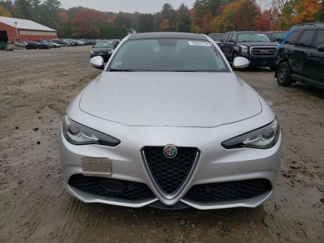 Photo 5 from auction – 2017 ALFA ROMEO GIULIA TI with VIN ZARFAECN2H7551647