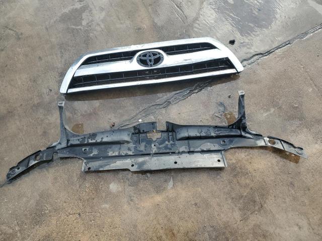 Photo 13 from auction – 2009 TOYOTA 4RUNNER SR with VIN JTEZU14R79K026599
