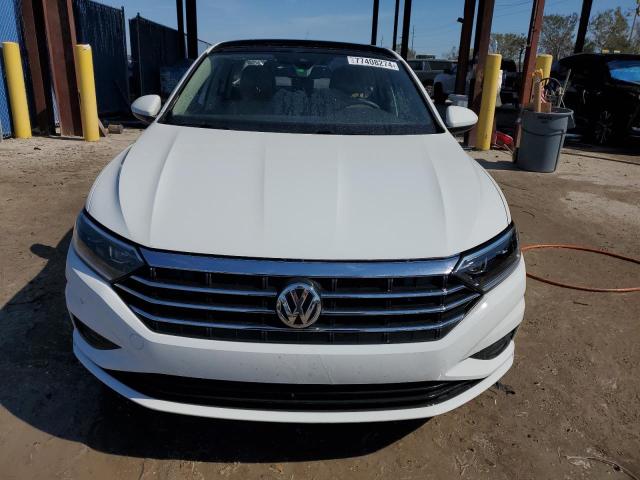 Photo 5 from auction – 2020 VOLKSWAGEN JETTA SEL with VIN 3VWEB7BU2LM065553