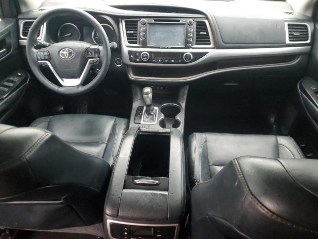 Photo 8 from auction – 2018 TOYOTA HIGHLANDER with VIN 5TDKZRFH0JS263376