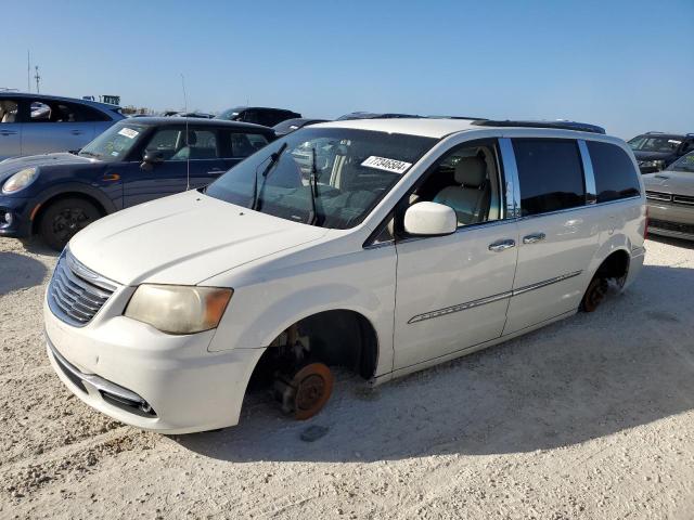 CHRYSLER TOWN & COU 2013 with VIN 2C4RC1BG0DR525487 - Photo from auction