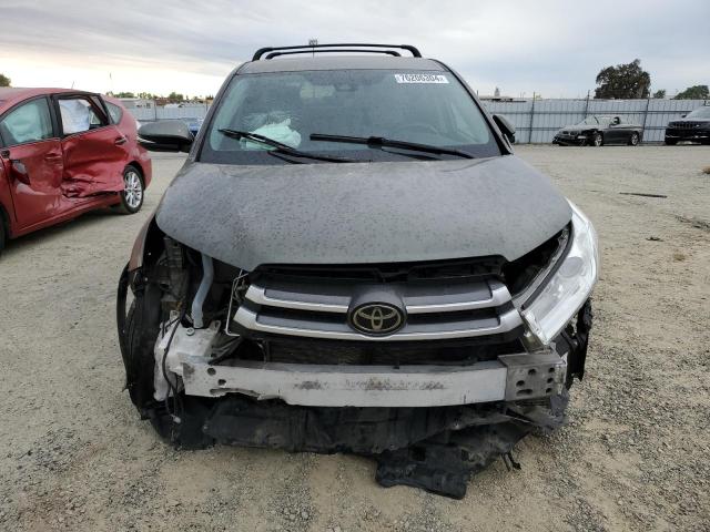 Zdjęcie 5 z aukcji – 2019 TOYOTA HIGHLANDER z VIN 5TDZZRFH7KS320351