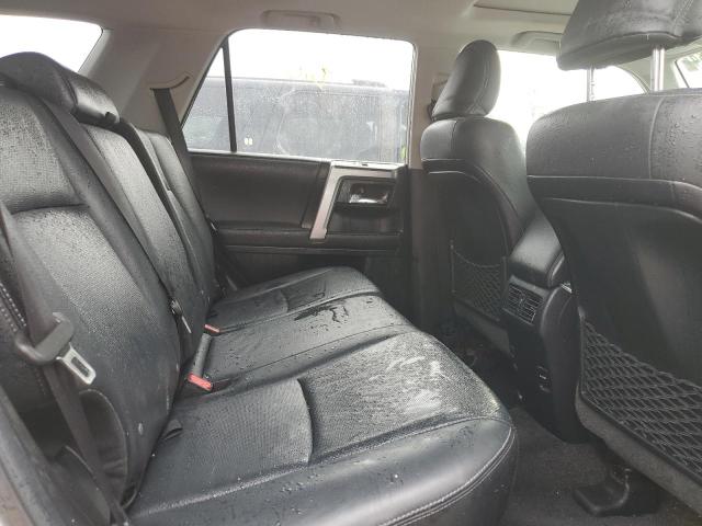 Photo 11 from auction – 2018 TOYOTA 4RUNNER SR with VIN JTEZU5JR4J5174322